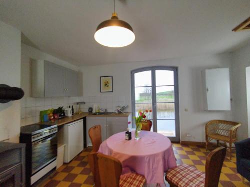 virtuve, Rosenhaus der Wasserburg in Gielow