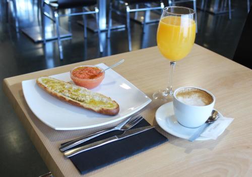 Hotel La Parada - image 10