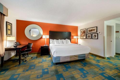 La Quinta Inn & Suites by Wyndham Mansfield, Oh