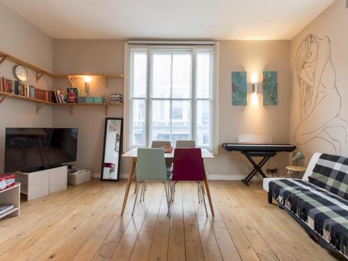 One Bed Portobello Road Apartment, Holland Park, London