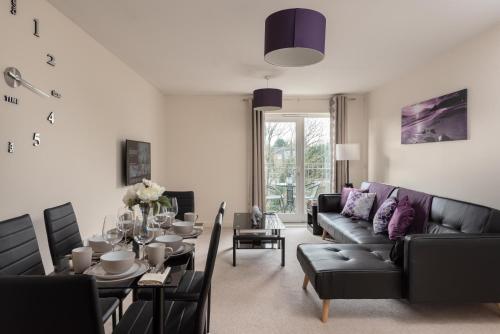 Luxury 2 Bed Apartment By The Canal, , Buckinghamshire