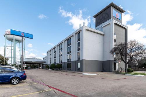 Motel 6-Lewisville, TX - Medical City