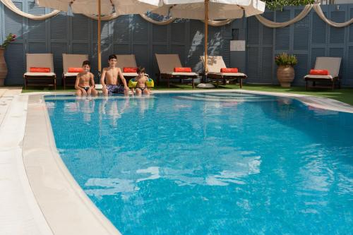 Anna Platanou Hotel - image 9