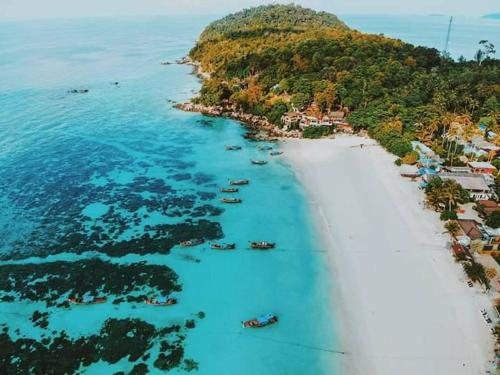 DAYA hill seaview in Ko Lipe