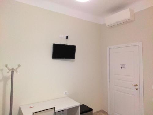 Hotel Emmy - image 7