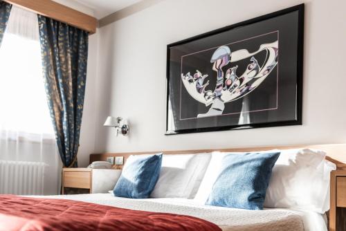 249907638 Hotel Antares