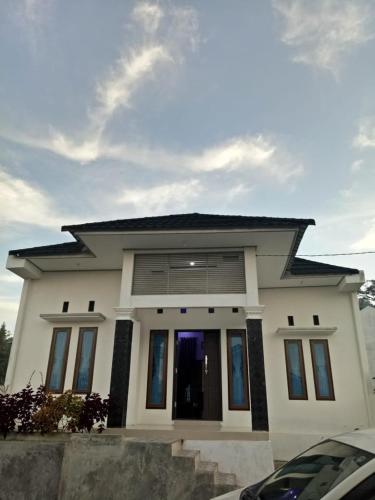 Villa SINGGALANG Syariah in Banuhampu