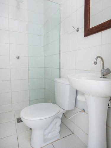 Standard Twin Room image 2