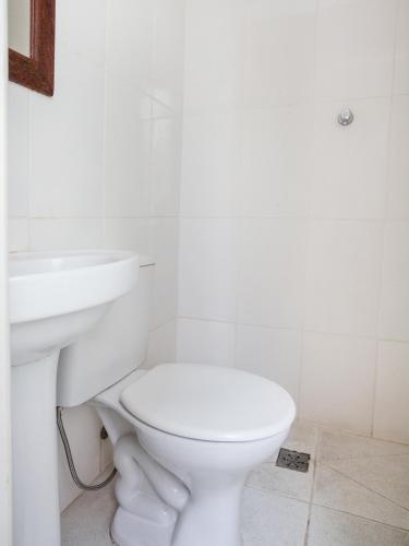 Standard Double Room image 9
