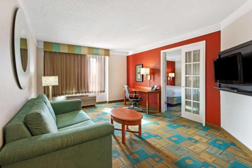 La Quinta Inn & Suites by Wyndham Albuquerque West