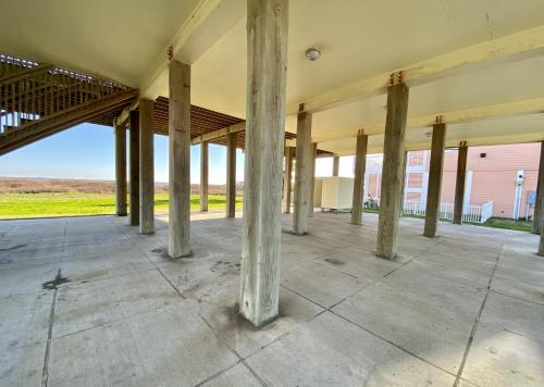 2 DRIFTWOOD home - image 9
