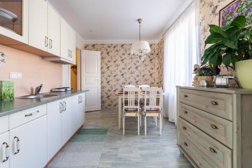 Videviku Villa Apartments - image 4