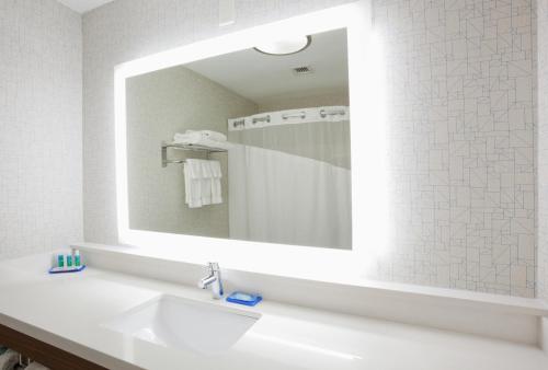 Two-Bedroom King Suite - Non-Smoking