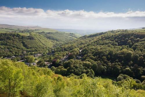 Apkārtne, Swanfold in Heptonstall