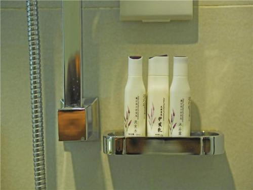 Lavande Hotel Guiyang Flower Orchard Fortune Plaza – Guiyang, IA