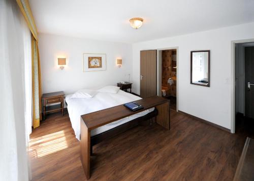 1 double bed