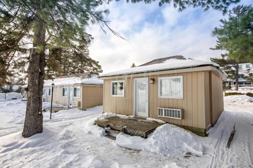 ทัศนียภาพภายนอกโรงแรม, Caswell Resort in ฮันส์วิลล์ (ON)