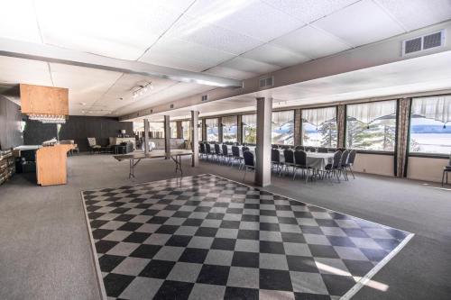 บริการและสิ่งอำนวยความสะดวก, Caswell Resort in ฮันส์วิลล์ (ON)