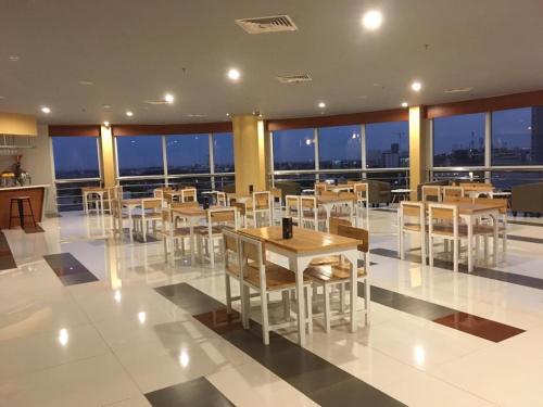 Food and beverages, Choice City Hotel near Ayam archi,kenjeran
