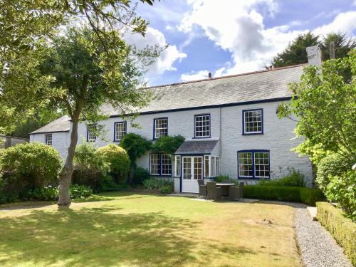 Court Prior Cottage - main image