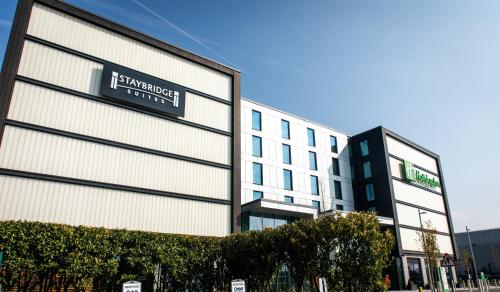 Staybridge Suites London Heathrow - Bath Road, an IHG Aparthotel