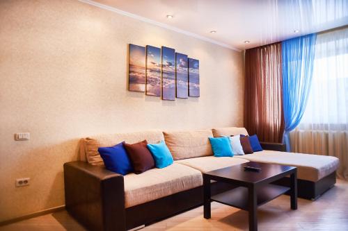 Five stars white swan - image 5