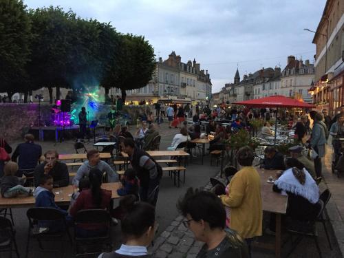 Pub vauban terreaux in Avallon