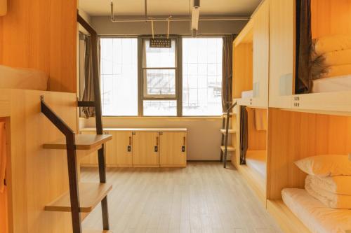 Chengdu Desti Youth Park Hostel Chunxi Road in Chengdu