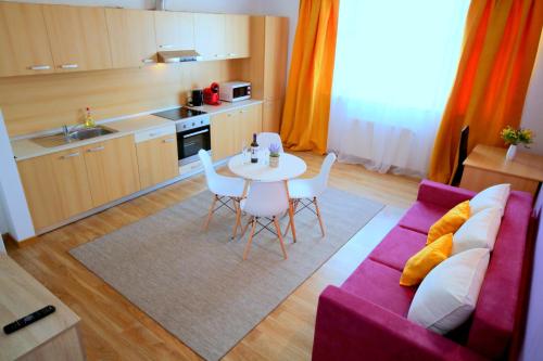 Deluxe Apartment image 10