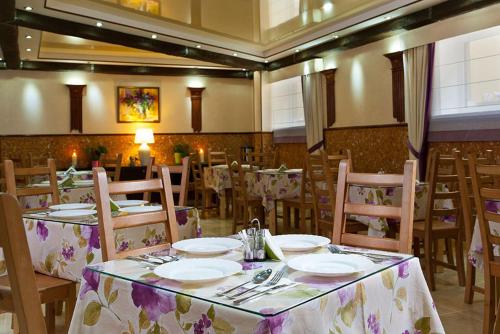 Milotel M+ Set in a prime location of Anapa, Milotel M+ puts everything the city has to offer just outside your doorstep. The hotel offers a high standard of service and amenities to suit the individual needs of