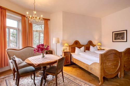 1 queen bed