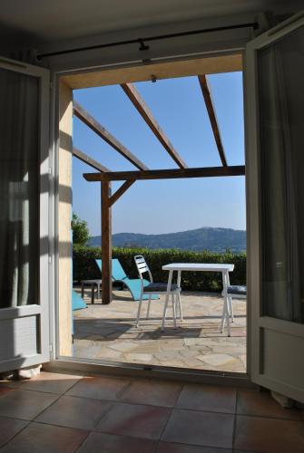 設施, 盧西亞娜旅館 (Luciana) in 拉克魯瓦瓦爾默