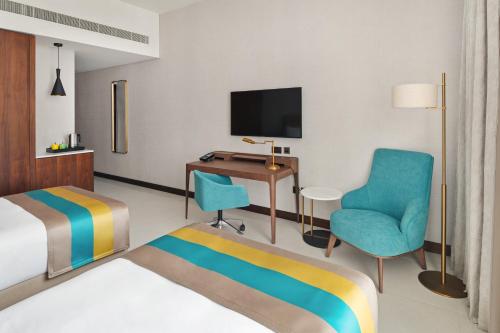 Holiday Inn Dubai Al-Maktoum Airport by IHG, Dubai (photo 10)