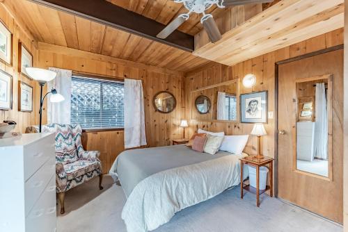 Whalesong House - image 4