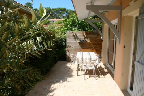 Comfortable house with garden in central beach location gîte à louer Lacanau-Océan