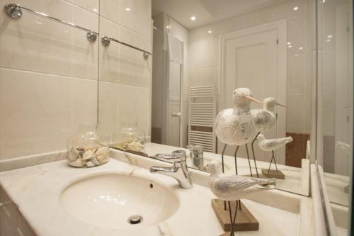 Bare by Oldtown SS Apartments