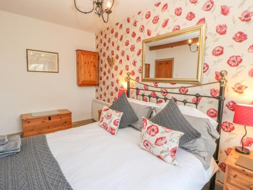 Middle Cottage - image 14