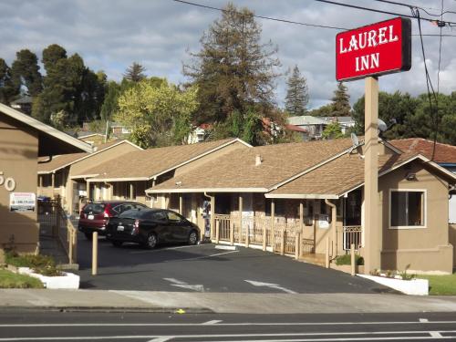 Laurel Inn, Окленд