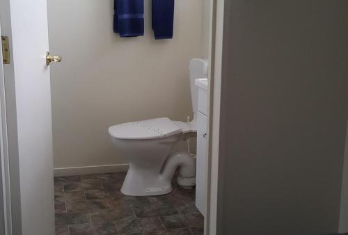Large Studio room in Avon City Motel