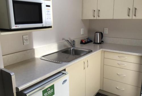 مطبخ, Avon City Motel in رد وود