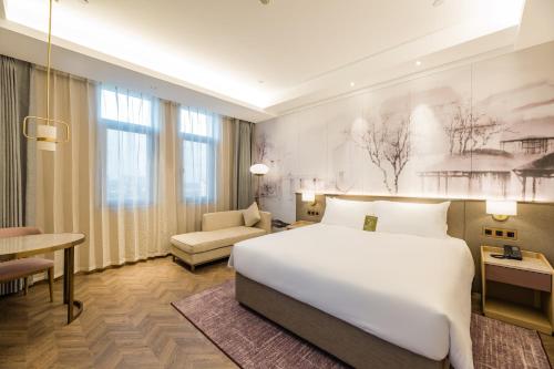 Mercure Changzhou Jintan - Tap to explore photos