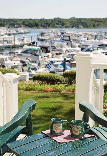Inn at Harbor Hill Marina - 전망