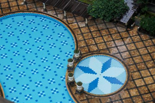 Homey and Warm 2BR Mediterania Palace Apartment By Travelio