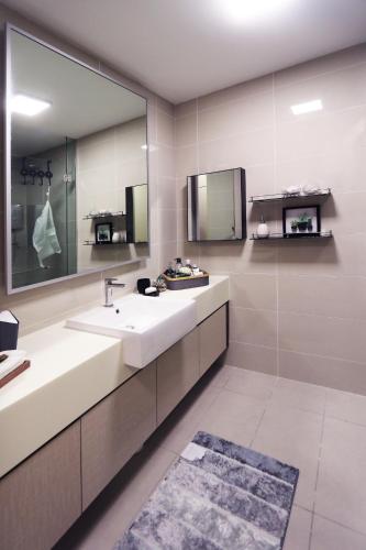 Lily and Loft - KL Gateway Bangsar LRT, WIFI, Netflix, Kuala Lumpur (fotografie 8)