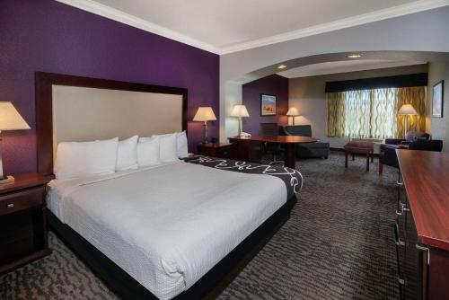 La Quinta Inn & Suites by Wyndham Loveland Estes Park