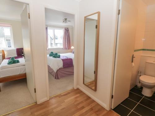 Cumbria Court Windermere - image 8