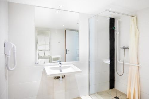 SOWELL RESIDENCES Pierre Blanche - image 6