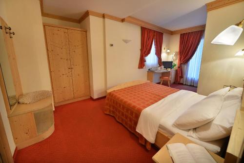 Hotel Cristallo - image 10