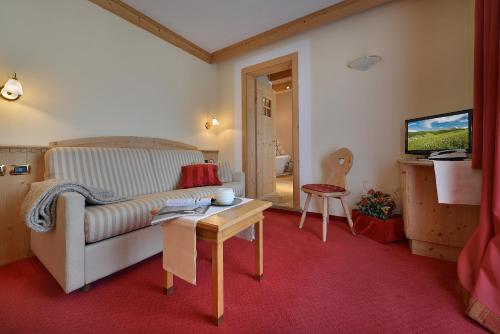 Hotel Cristallo - image 2