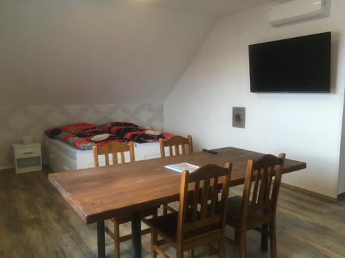 Ubytování Pod Mezu (Ubytovani Pod Mezu) in Hlohovec